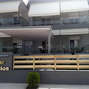 κάντε κράτηση εδώ